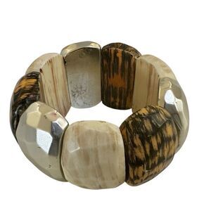 Wide stretchy bracelet